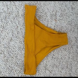 NWOT- H&M cheeky bottom mustard bikini. Size 0